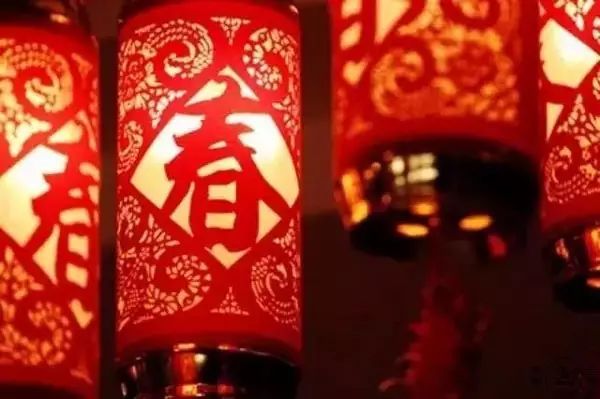 小年，準(zhǔn)備過(guò)年
